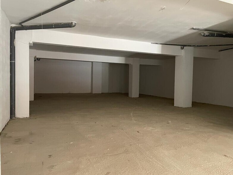Local commercial dans L'Alcúdia à vendre - Photo de l’immeuble – Image 3 sur 8