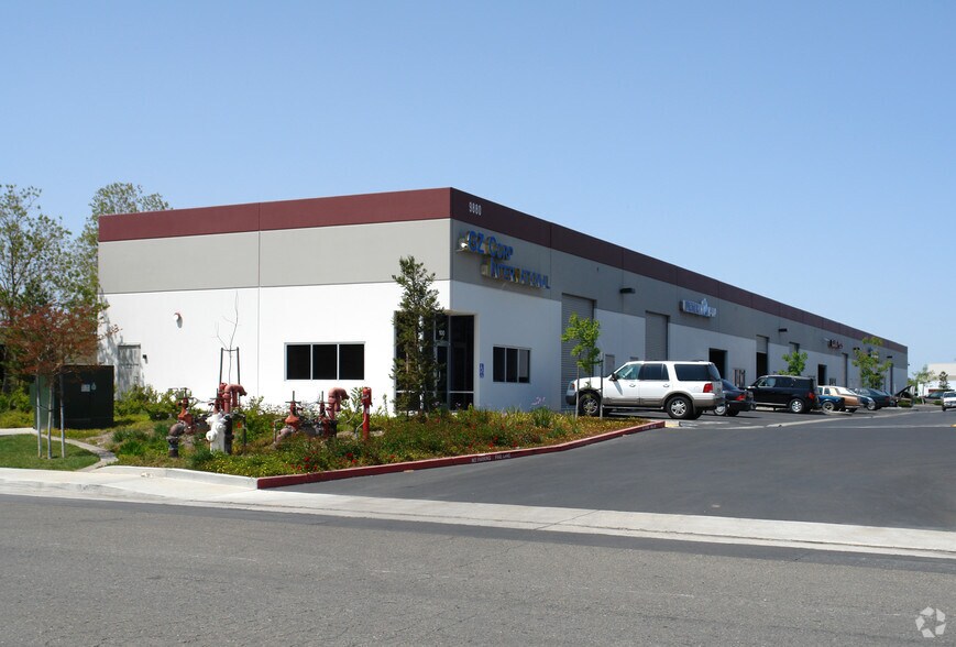 9880 Waterman Rd, Elk Grove, CA à louer - Photo de l’immeuble – Image 2 sur 3