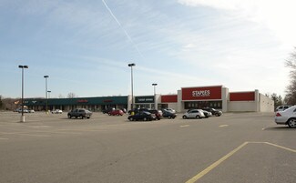 Plus de détails pour 12241-12421 Pearl Rd, Strongsville, OH - Local commercial à louer