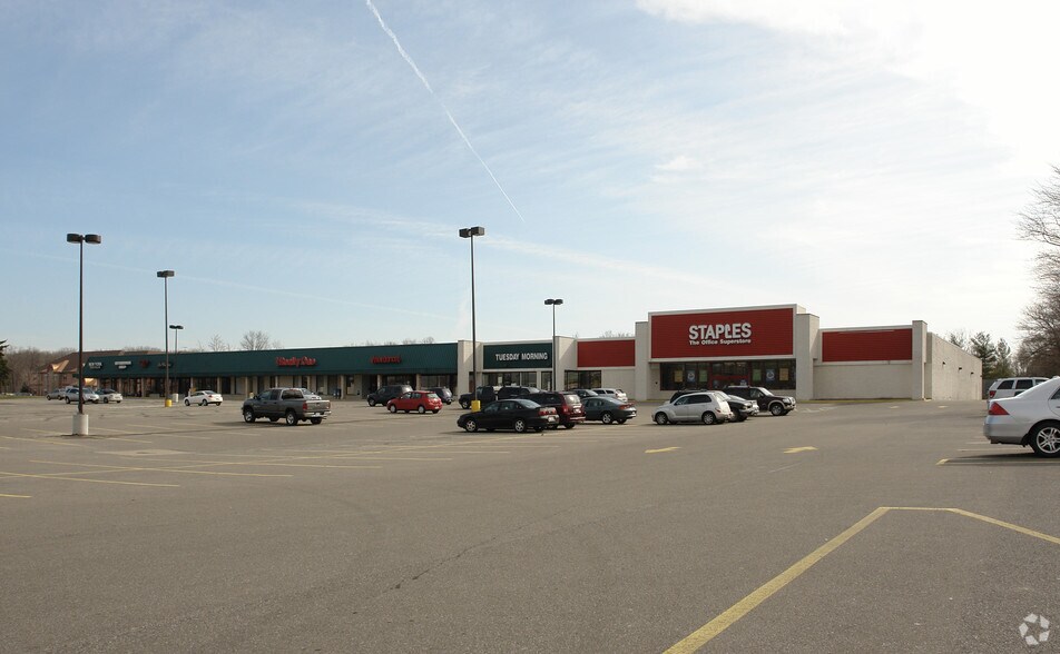 12201-12421 Pearl Rd, Strongsville, OH à louer - Photo principale – Image 1 sur 6