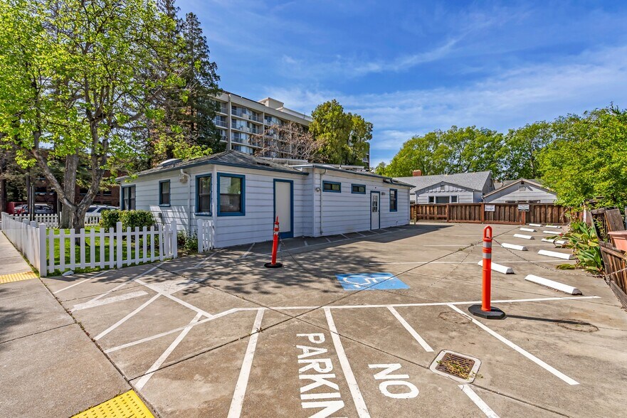 2291 Pacheco St, Concord, CA à louer - Photo de l’immeuble – Image 1 sur 34