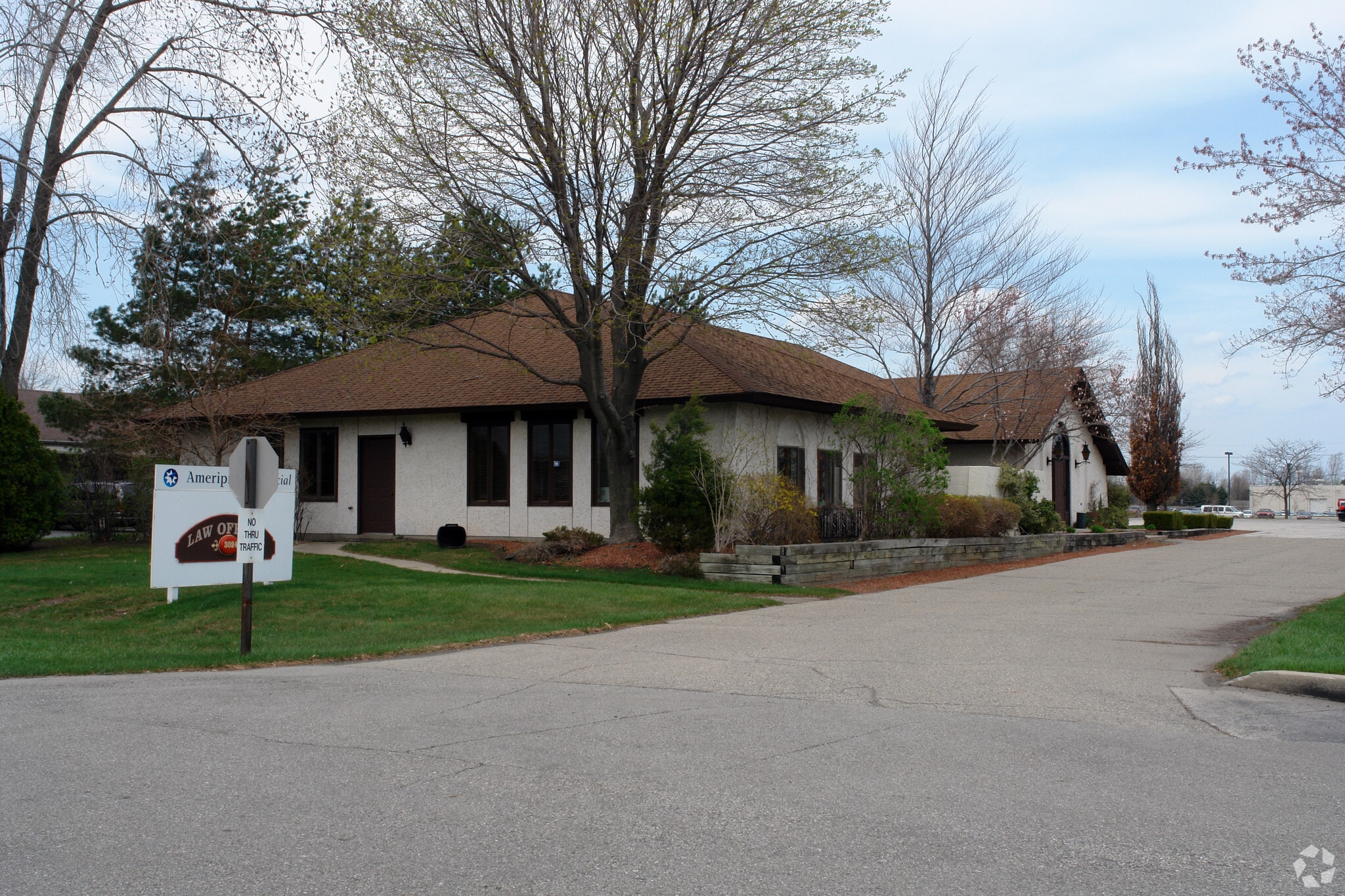 3024 Commerce Dr, Fort Gratiot, MI à vendre Photo principale– Image 1 sur 3