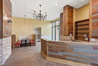 Plus de détails pour 300 S Duval St, Tallahassee, FL - Local commercial à louer