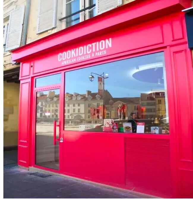 Plus de détails pour 51 Rue De Pologne, Saint-Germain-en-Laye - Local commercial à louer