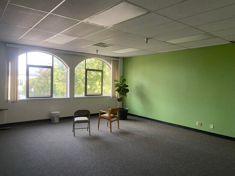 903 Pacific Ave, Santa Cruz, CA à louer - Photo intérieure – Image 2 sur 4