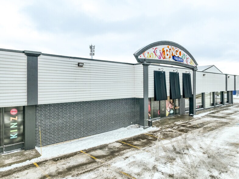 4600 Boul Sainte-Anne, Québec, QC à louer - Photo principale – Image 1 sur 3