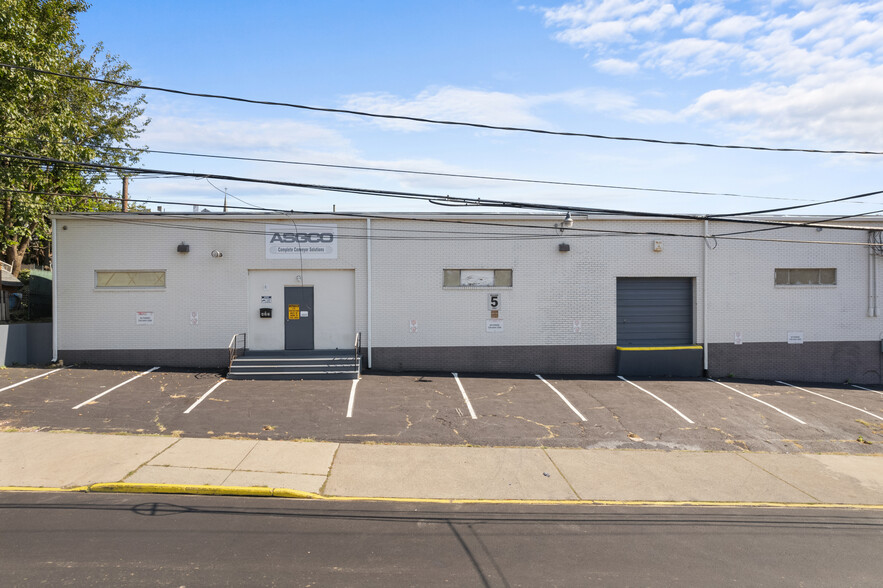 425 N 3rd St, Allentown, PA à louer - Photo de l’immeuble – Image 1 sur 32