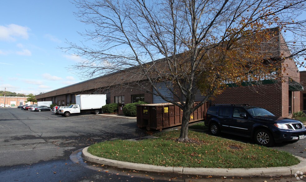 10121-10165 Bacon Dr, Beltsville, MD à louer - Photo de l’immeuble – Image 2 sur 4