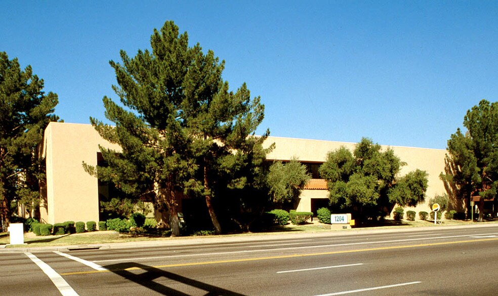 1204 E Baseline Rd, Tempe, AZ à louer - Photo de l’immeuble – Image 2 sur 17
