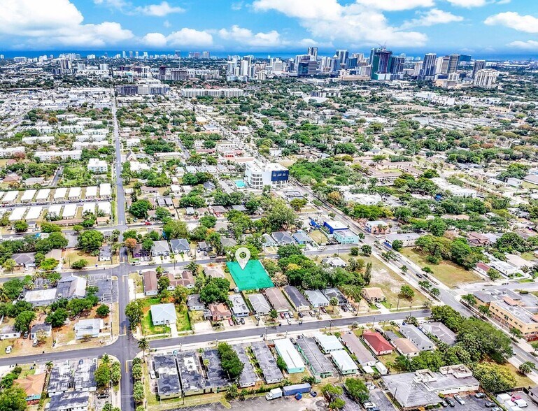 633 NW 15th Ave, Fort Lauderdale, FL à vendre - Photo de l’immeuble – Image 2 sur 7