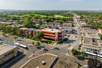 10212-10222 Boul Saint-Michel, Montréal, QC - VUE AÉRIENNE  vue de carte