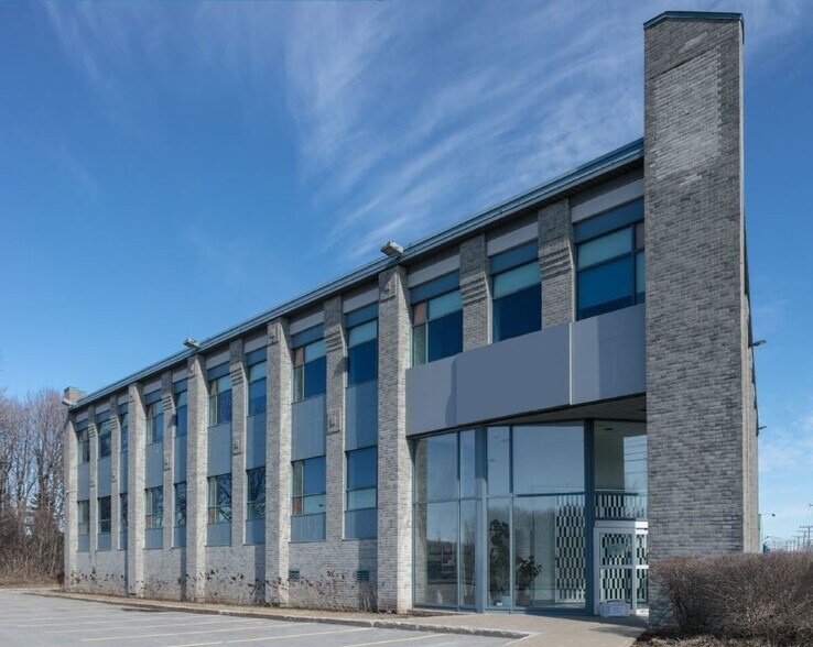 13200 Boul Métropolitain E, Montréal, QC à vendre - Photo de l’immeuble – Image 2 sur 27