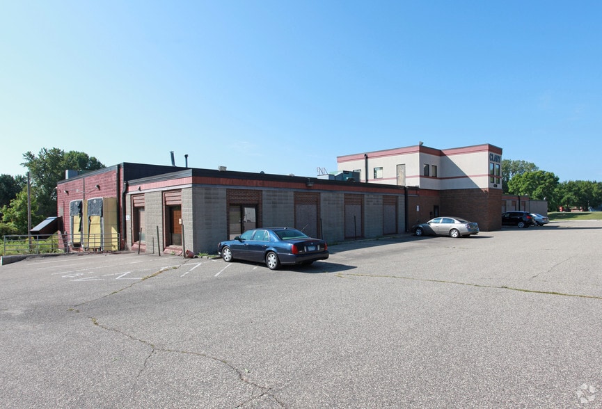 4730-4740 N Quebec Ave, New Hope, MN à vendre - Photo principale – Image 1 sur 6