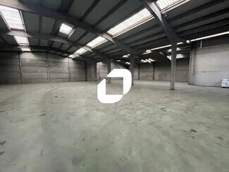 Plus de détails pour Local d'activités à louer