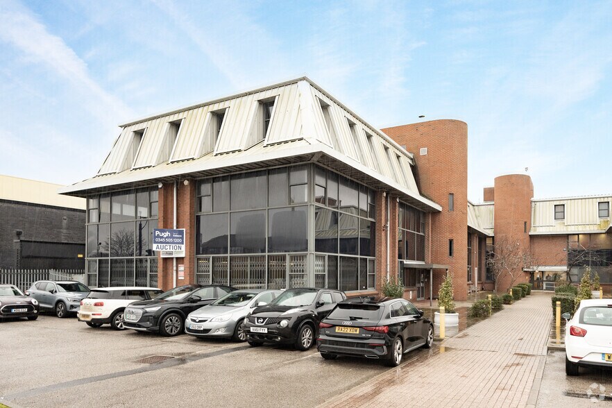 Barnett Way, Gloucester à vendre - Photo de l’immeuble – Image 2 sur 3