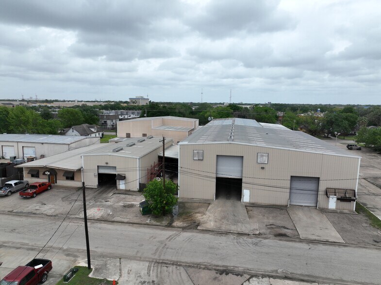 1204 Witter St, Pasadena, TX à louer - Photo de l’immeuble – Image 2 sur 9