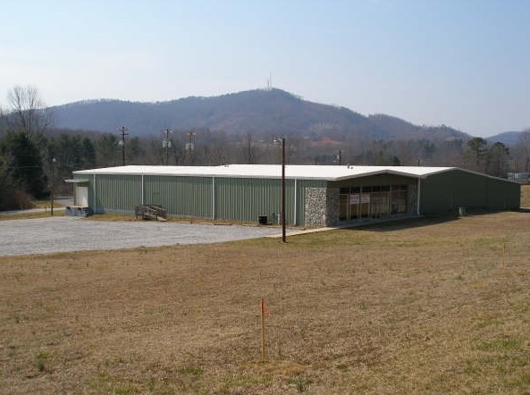 3100 S Hwy 226, Marion, NC à louer - Photo de l’immeuble – Image 2 sur 45