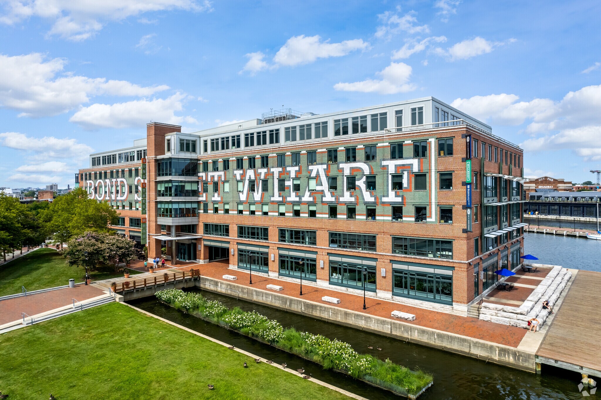 901 S Bond St, Baltimore, MD à louer Photo principale– Image 1 sur 8