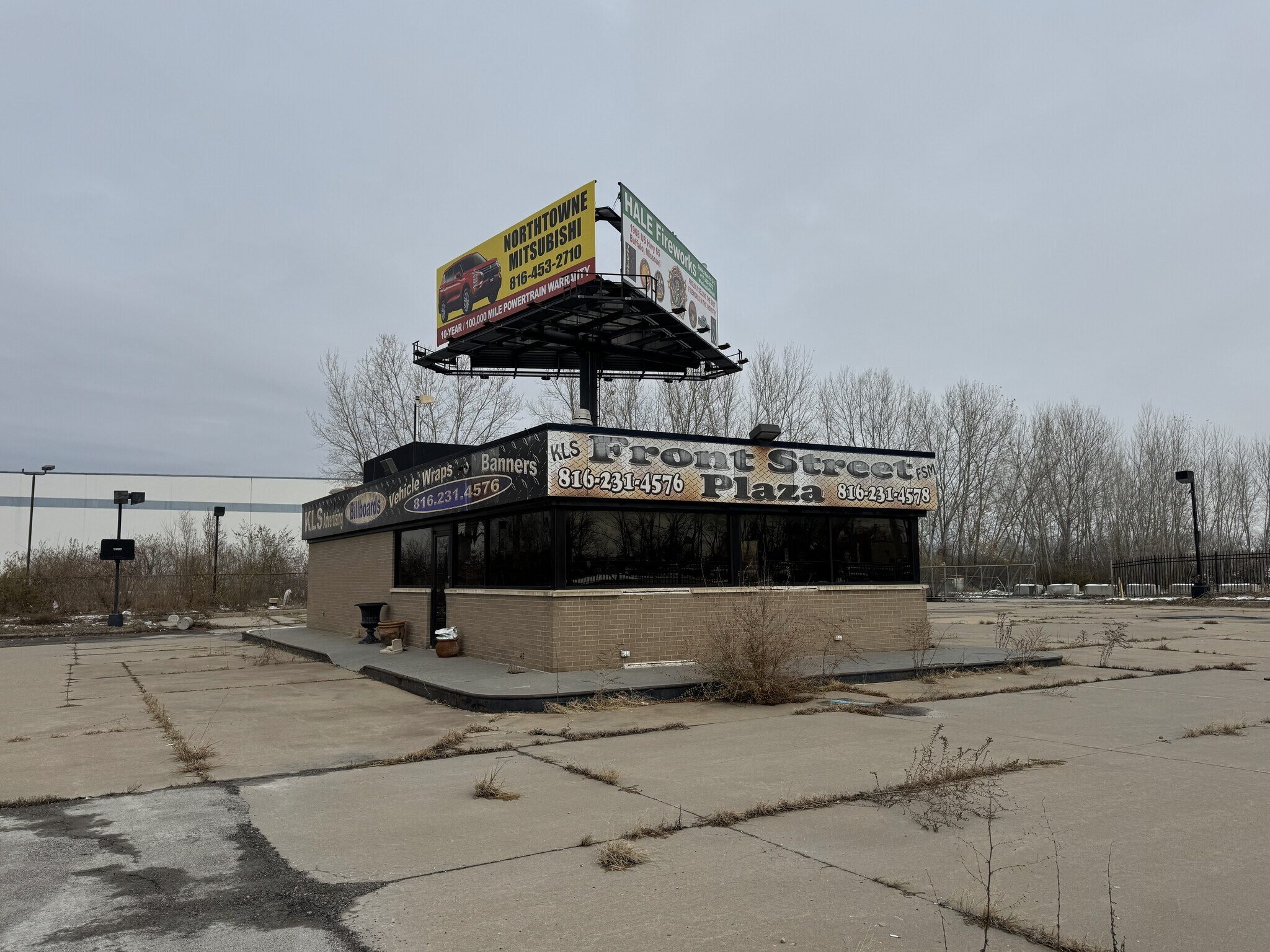 6850 E Front St, Kansas City, MO à vendre Photo de l’immeuble– Image 1 sur 42