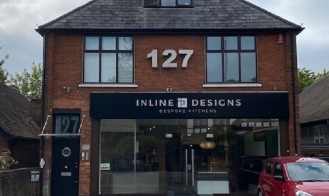 127 High Rd, Loughton à louer Photo de l’immeuble– Image 1 sur 6
