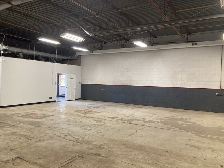 9321 Marine City Hwy, Fair Haven, MI à louer - Photo de l’immeuble – Image 3 sur 4