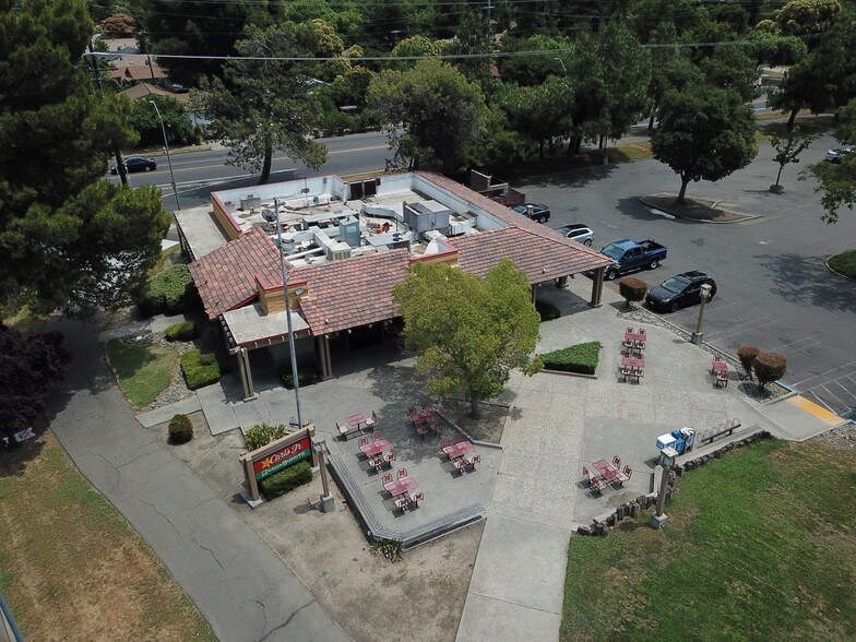 1616 E Covell Blvd, Davis, CA à louer - Photo de l’immeuble – Image 2 sur 13