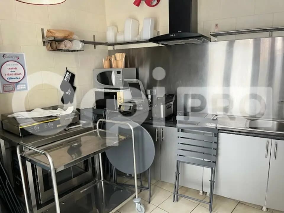 Local commercial dans La Rochelle à louer Photo intérieure– Image 1 sur 3