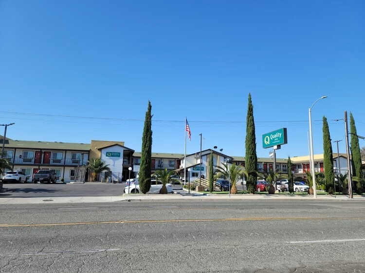 15765 Mojave Dr, Victorville, CA à vendre - Photo principale – Image 1 sur 36