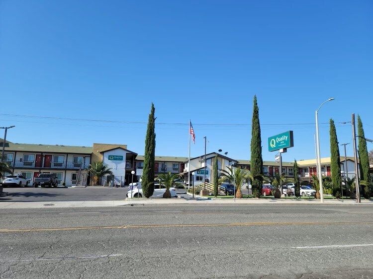 15765 Mojave Dr, Victorville, CA à vendre Photo principale– Image 1 sur 37