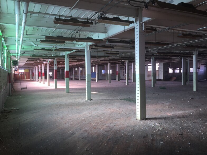 1340-1400 Chestnut St, Kulpmont, PA à vendre - Photo intérieure – Image 3 sur 21