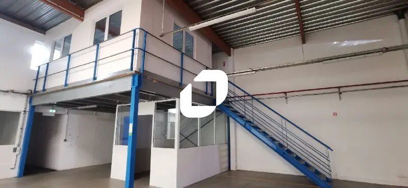 Local commercial dans Colombes à louer - Photo intérieure – Image 3 sur 8