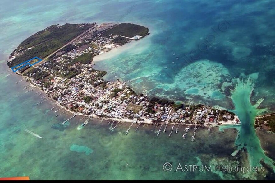 Terrain dans block 12, Caye Caulker à vendre - Photo de l’immeuble – Image 2 sur 5
