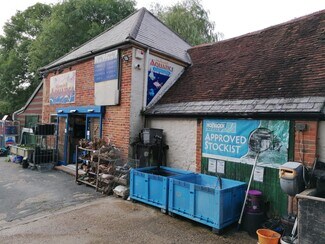 Plus de détails pour Vicarage Walk, Newport - Local commercial à louer