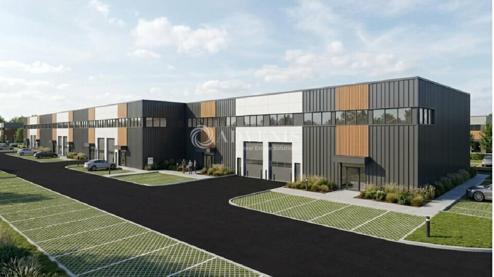 Local d'activités dans Gretz-Armainvilliers à vendre - Photo de l’immeuble – Image 2 sur 5