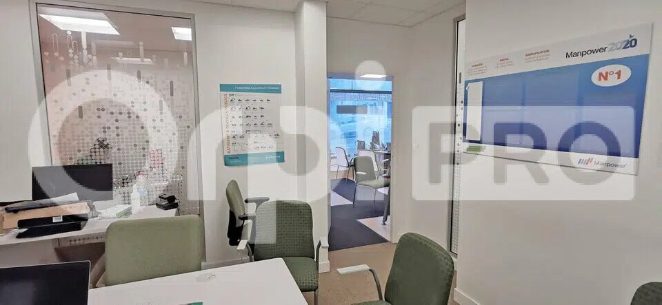 Bureau dans Saint-Brieuc à louer - Photo de l’immeuble – Image 3 sur 6