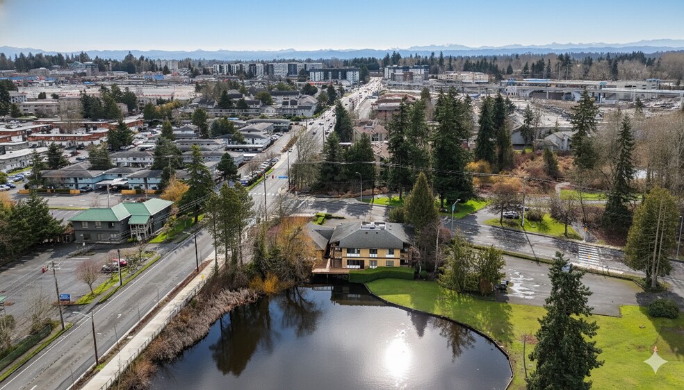 20006 Cedar Valley Rd, Lynnwood, WA à vendre - Photo de l’immeuble – Image 2 sur 5