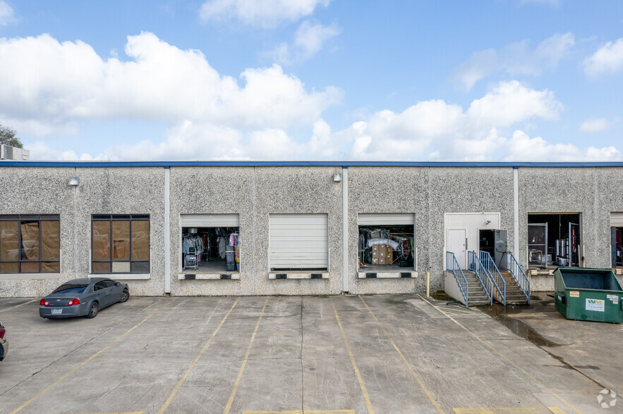 4551-4599 S Wayside Dr, Houston, TX à louer - Photo de l’immeuble – Image 2 sur 6