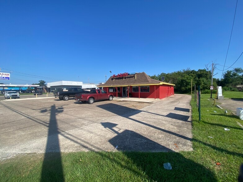 5540 College St, Beaumont, TX à vendre - Photo de l’immeuble – Image 2 sur 13