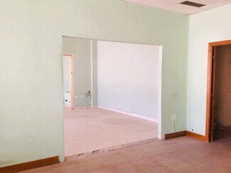 Plus de détails pour Local commercial à vendre