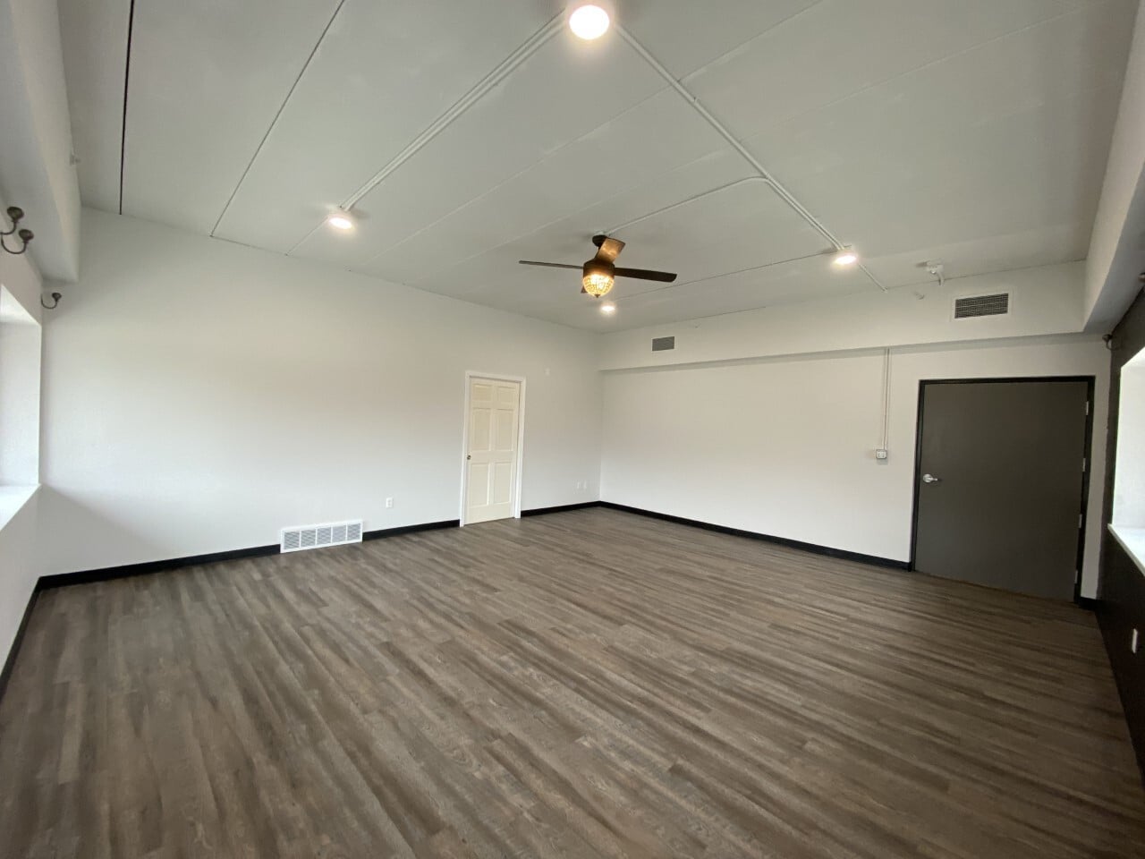 200 Patrick Ave, White, SD à louer Photo intérieure– Image 1 sur 2