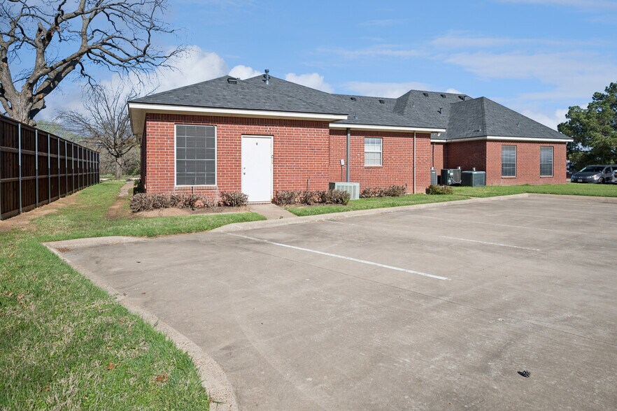 6407 Colleyville Blvd, Colleyville, TX à louer - Photo de l’immeuble – Image 3 sur 33