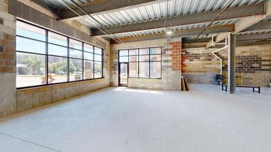 440 E Hawley St, Mundelein, IL à louer Photo intérieure– Image 2 sur 16