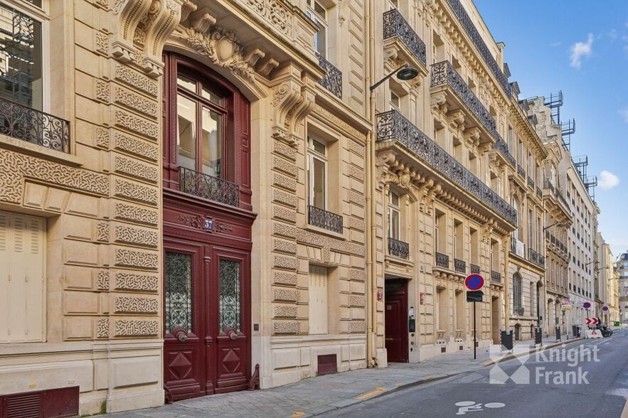 37-39 Rue De La Bienfaisance, Paris à louer - Photo de l’immeuble – Image 1 sur 8