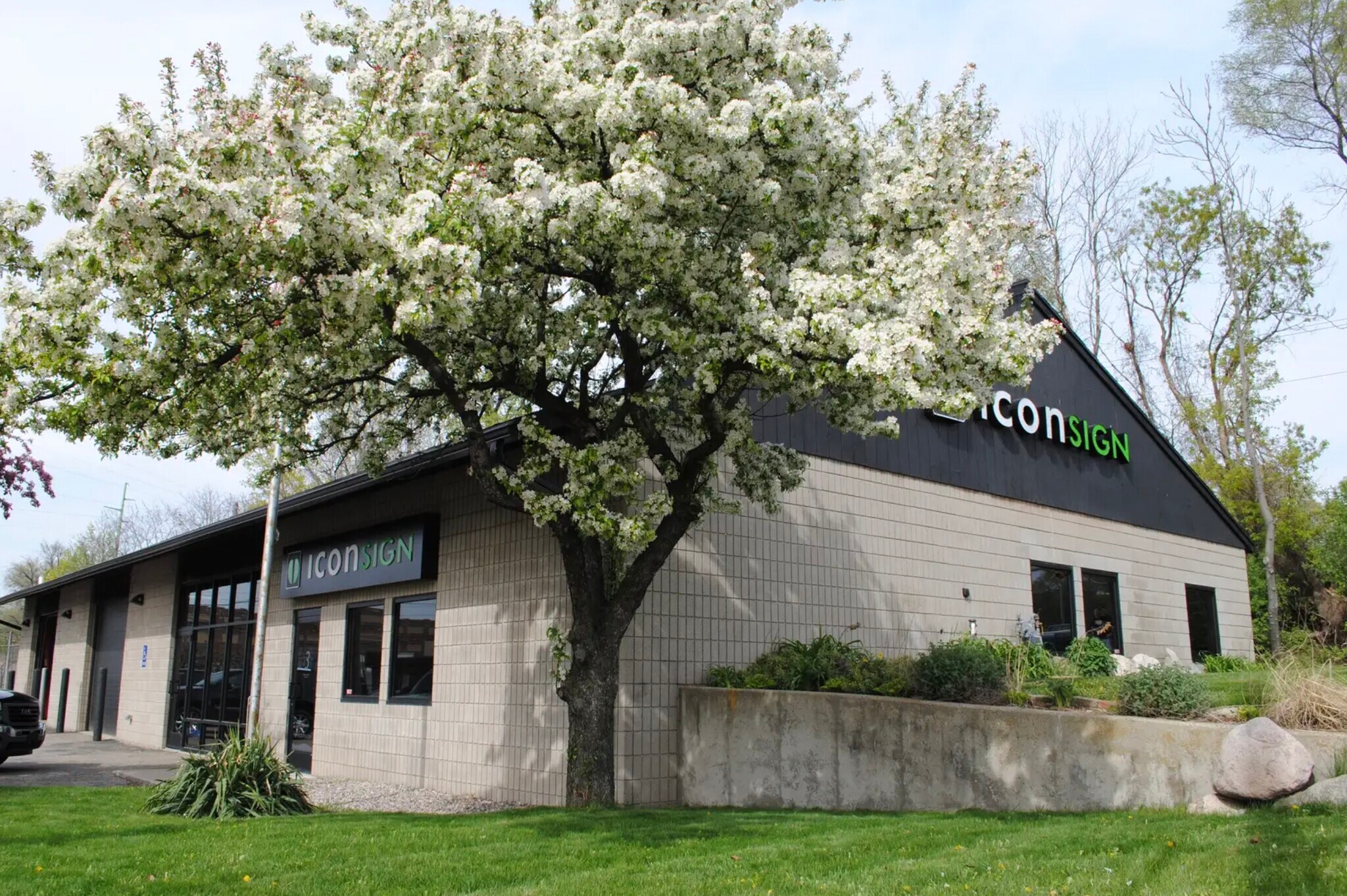 3 Leonard St NE, Grand Rapids, MI à vendre Photo principale– Image 1 sur 13