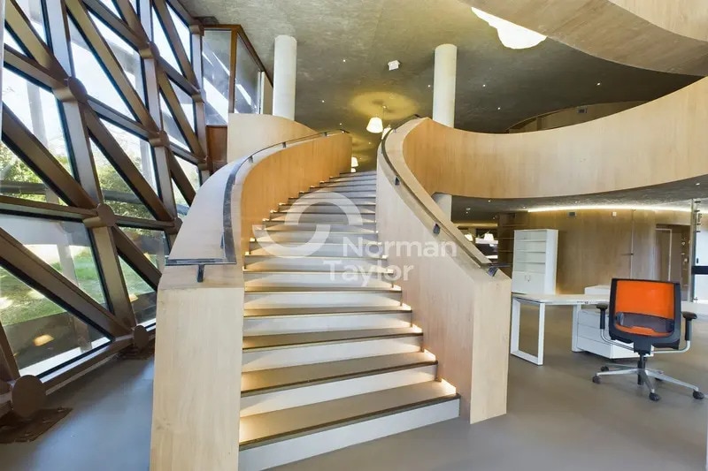 Bureau dans Montpellier à louer - Photo de l’immeuble – Image 2 sur 17
