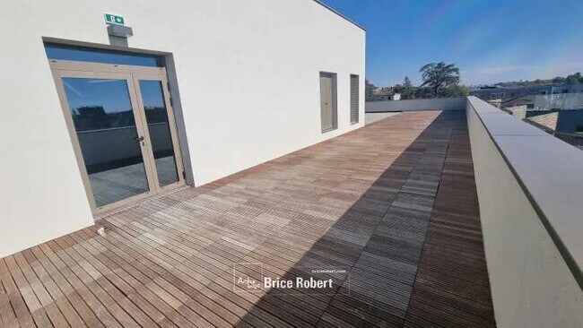 Plus de détails pour Bureau à vendre