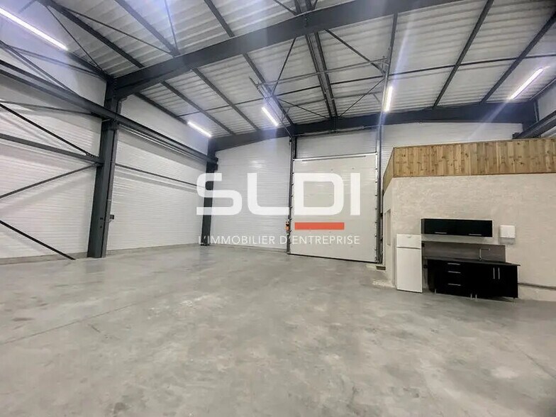 Bureau dans Colombier-Saugnieu à louer - Photo intérieure – Image 3 sur 3