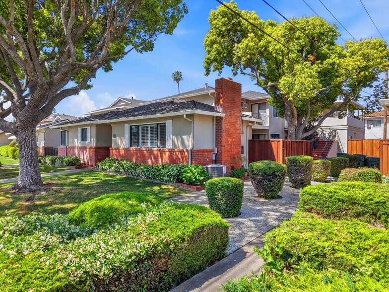 94 Roxbury St, Santa Clara, CA à vendre - Photo de l’immeuble – Image 2 sur 18