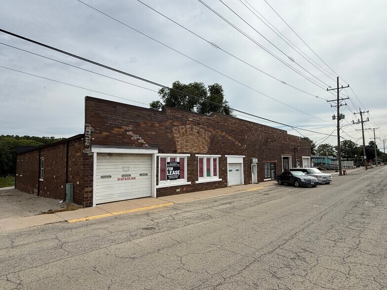 121 E Hydraulic St, Yorkville, IL à louer - Photo de l’immeuble – Image 3 sur 14