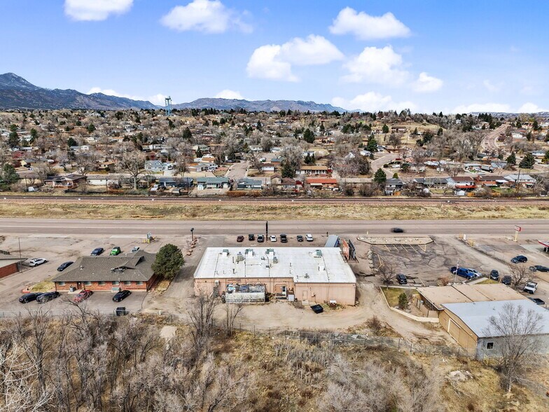 1807 B St, Colorado Springs, CO à vendre - Photo de l’immeuble – Image 2 sur 13